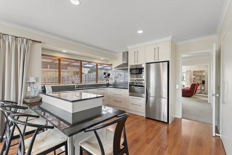 Photo of property in 46 Edendale Road, Somerville, Auckland, 2014