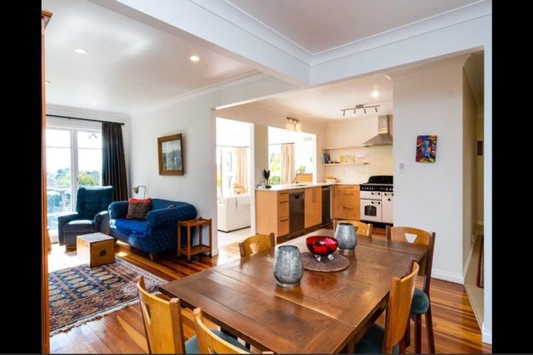 Photo of property in 59 Lucknow Road, Havelock North, 4130