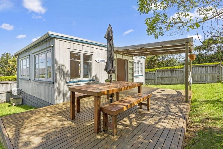 Photo of property in 66a Wainui Road, Raglan, 3225