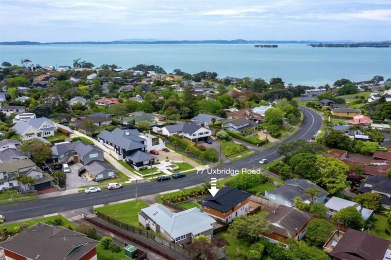 Photo of property in 1/77 Uxbridge Road, Cockle Bay, Auckland, 2014