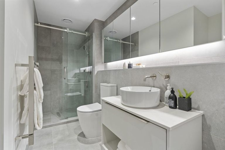 Photo of property in 11/2 Ara Kataraina, Mangere, Auckland, 2022