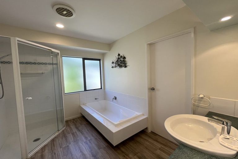 Photo of property in 3 Larkin Place, Somerville, Auckland, 2014