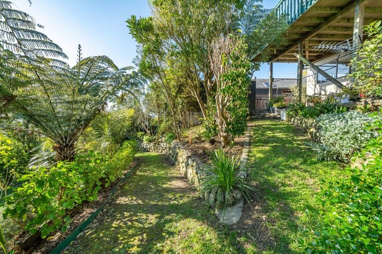 Photo of property in 4 Raynham Way, Silverstream, Upper Hutt, 5019