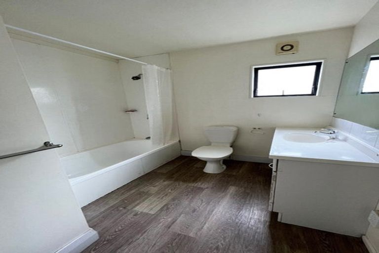 Photo of property in 3/25 Cleek Road, Mangere East, Auckland, 2024