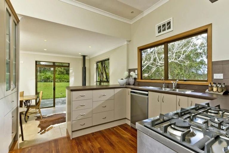 Photo of property in 123 Potter Road, Dairy Flat, Albany, 0792