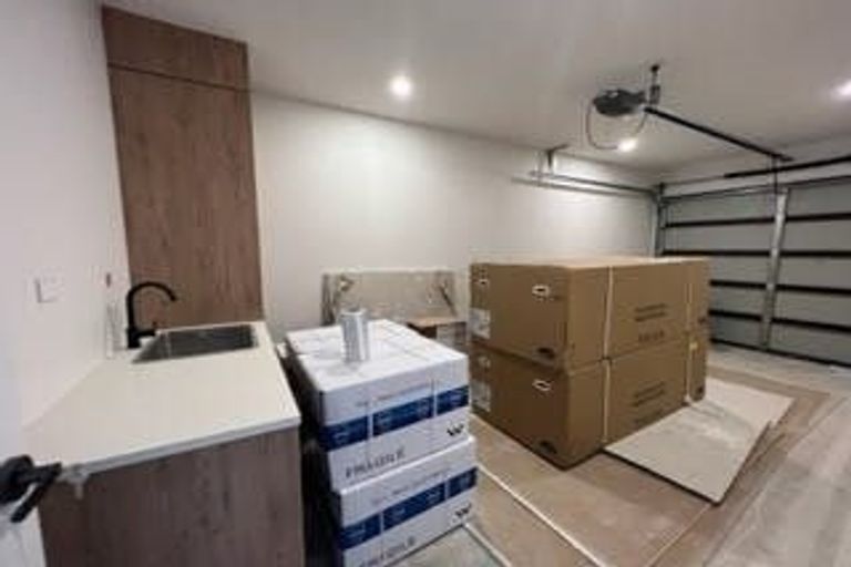 Photo of property in 30 Pilot Drive, Hobsonville, Auckland, 0616