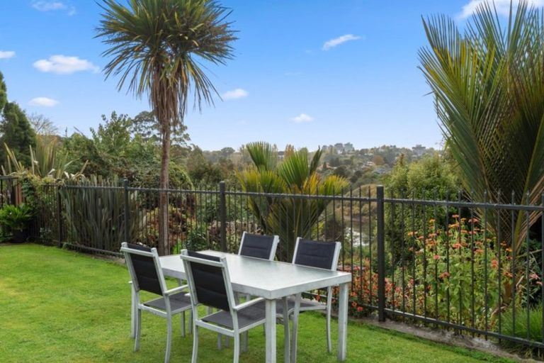 Photo of property in 53 Montgomery Crescent, Bader, Hamilton, 3206