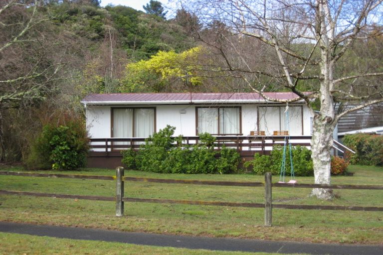Photo of property in 13 Pearce Place, Kinloch, Taupo, 3377
