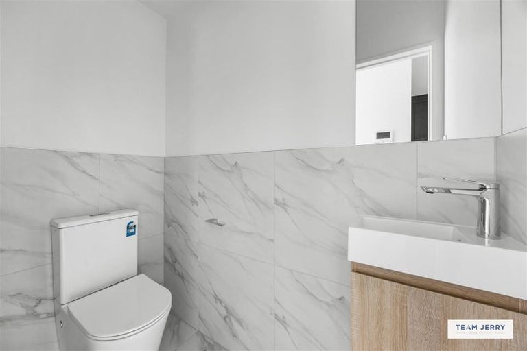 Photo of property in 137 Grove Road, Papakura, 2110