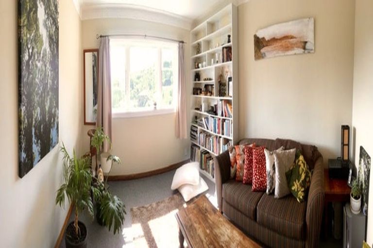 Photo of property in 40 Jackson Street, Island Bay, Wellington, 6023