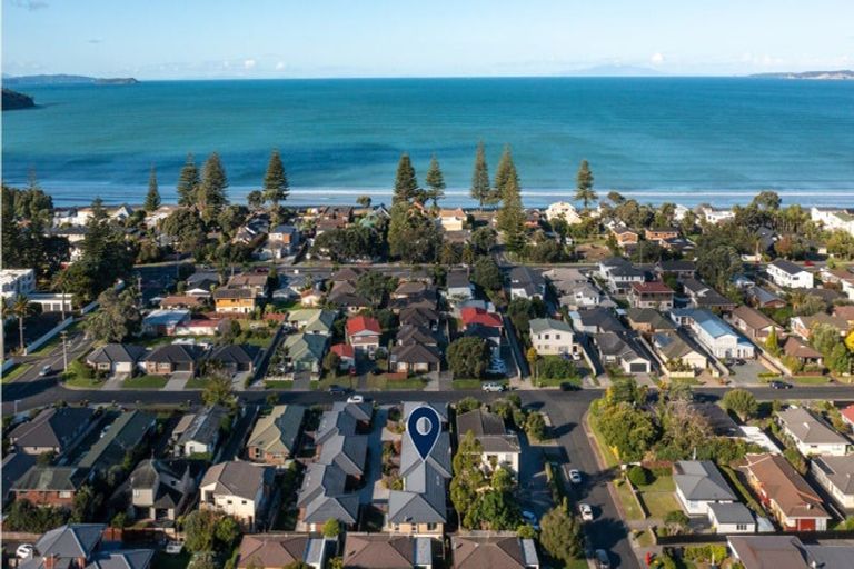 Photo of property in 28a Elizabeth Street, Orewa, 0931