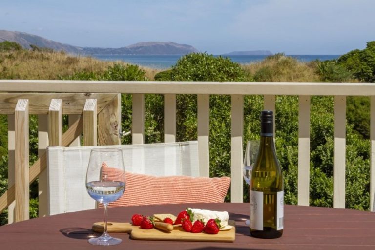 Photo of property in 28 Mckenzie Avenue, Raumati South, Paraparaumu, 5032