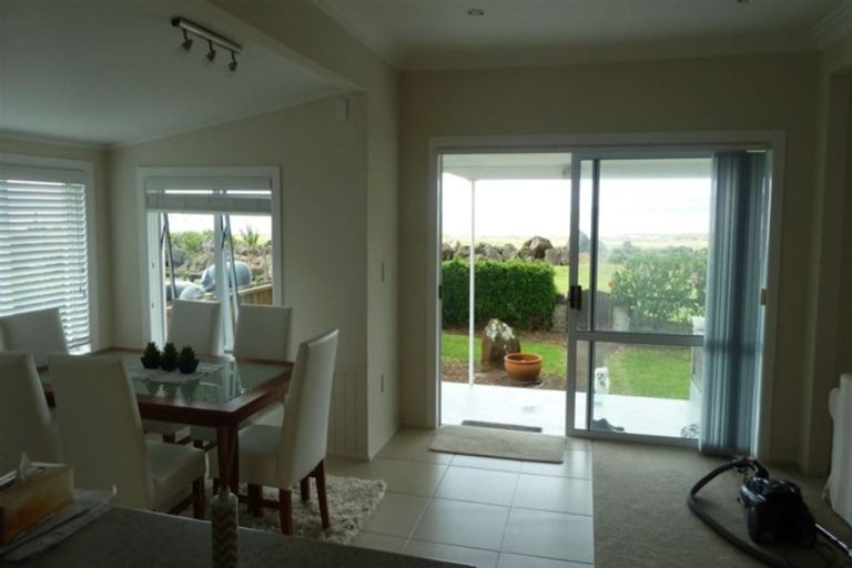 Photo of property in 37 Seaview Avenue, Te Puru, Thames, 3575