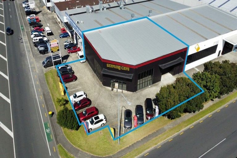 Photo of property in 1/221 Great South Road, Takanini, Drury, 2112