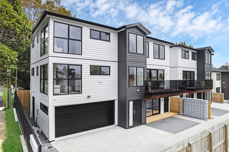 Photo of property in 16a Brandon Road, Glen Eden, Auckland, 0602