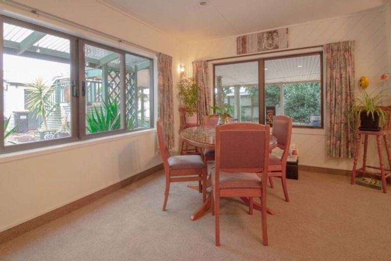 Photo of property in 6 Campbell Street, Waihou, Te Aroha, 3393