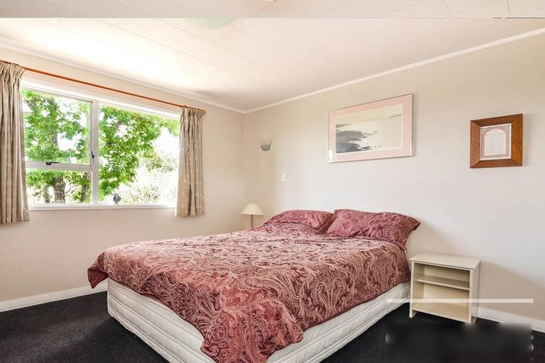 Photo of property in 7 Osmond Court, Sunnyvale, Auckland, 0612