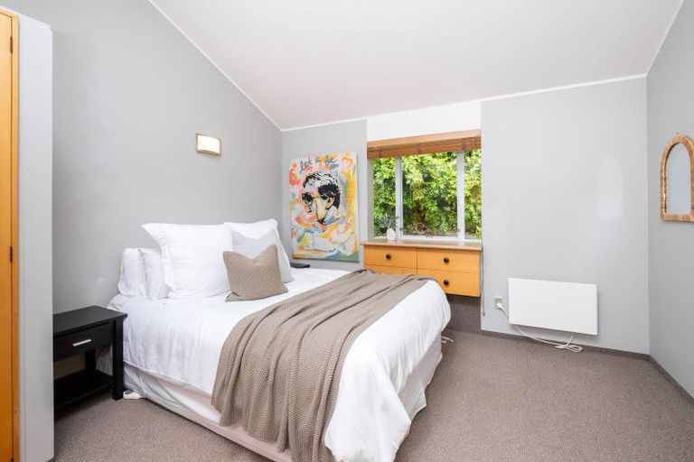 Photo of property in 138 Te Mata Road, Havelock North, 4130