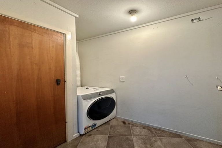 Photo of property in 20 Robson Street, Stokes Valley, Lower Hutt, 5019