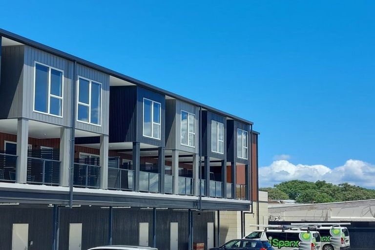 Photo of property in 115/124 Commerce Street, Frankton, Hamilton, 3204