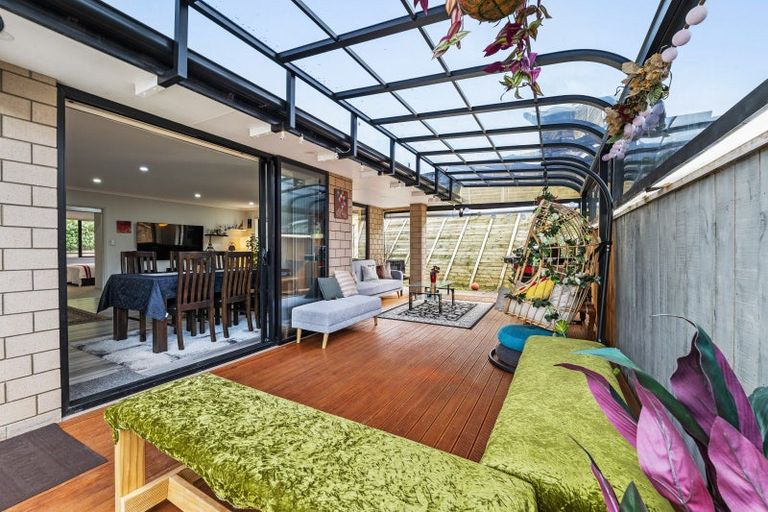 Photo of property in 11 Frederick Place, Whalers Gate, New Plymouth, 4310