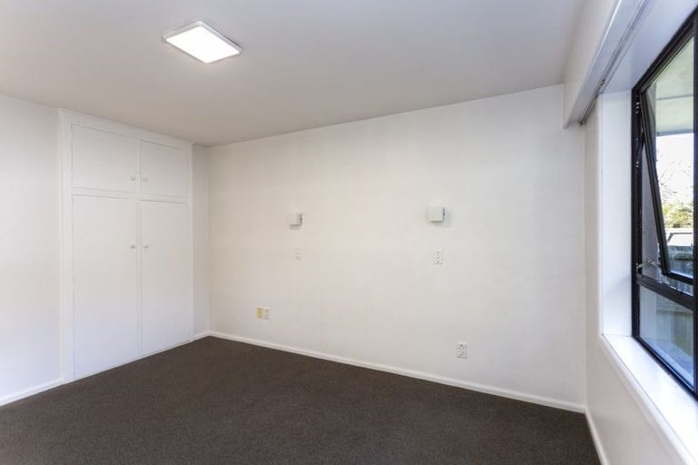 Photo of property in 3 Siska Place, Upper Riccarton, Christchurch, 8041