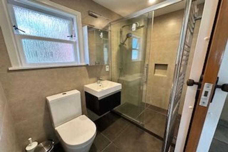 Photo of property in 118 Waterloo Road, Hutt Central, Lower Hutt, 5010