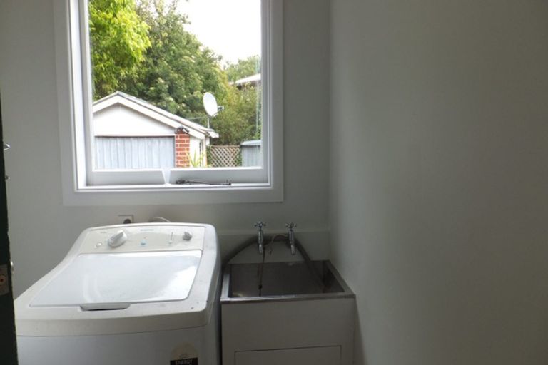 Photo of property in 1/65 Maidstone Road, Ilam, Christchurch, 8041