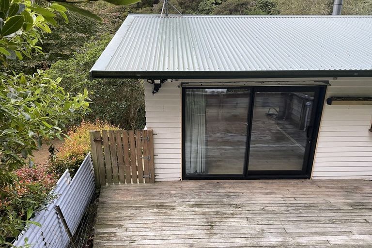 Photo of property in 76 Elmslie Road, Pinehaven, Upper Hutt, 5019
