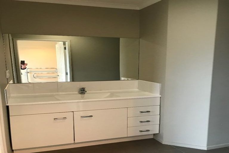 Photo of property in 22 Bellbird Rise, Pyes Pa, Tauranga, 3112