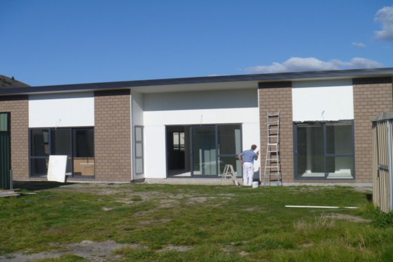 Photo of property in 53 Shields Street, Clyde, 9330