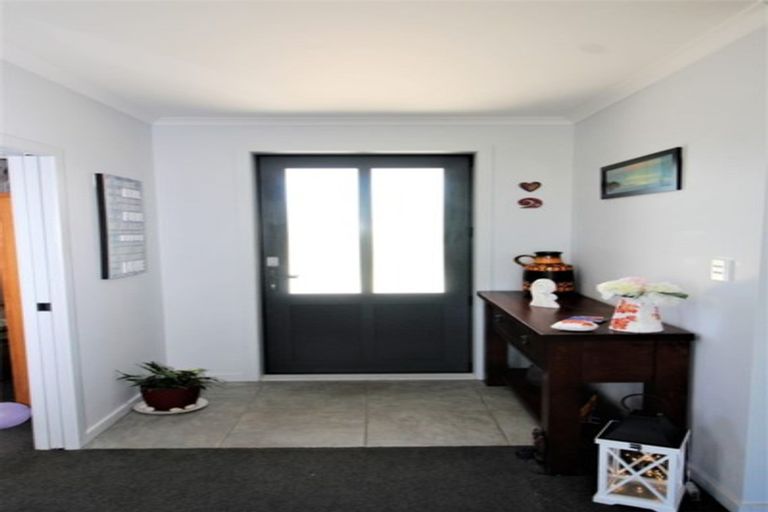 Photo of property in 8 Gordon Street, Woodville, 4920