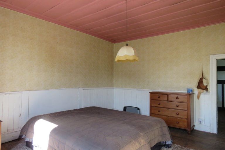 Photo of property in 1 Tuatapere Orepuki Highway, Orepuki, Riverton, 9881