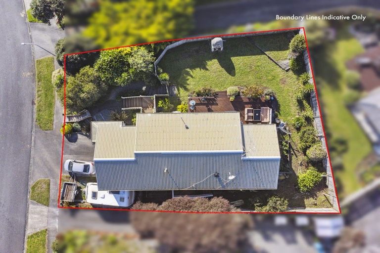 Photo of property in 15 Pine Ridge Terrace, Waikanae Beach, Waikanae, 5036