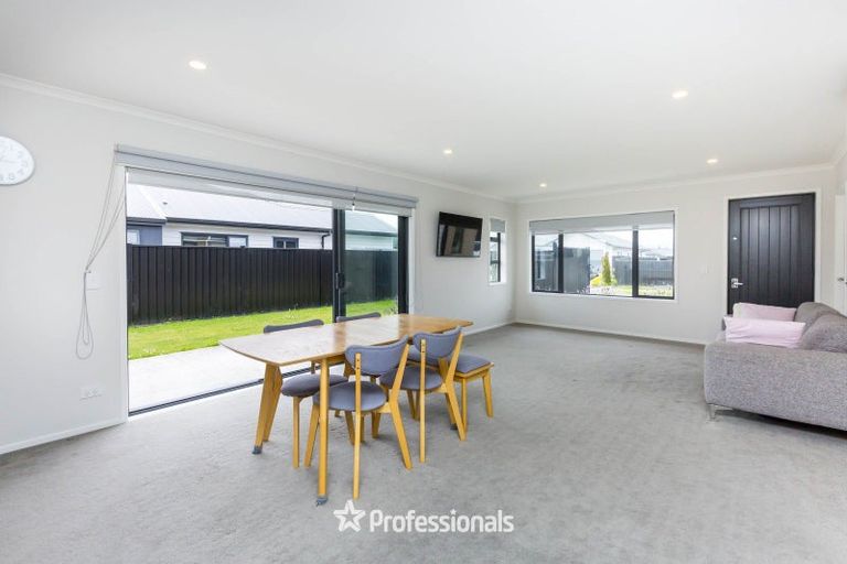 Photo of property in 36 Filmer Crescent, Wallaceville, Upper Hutt, 5018