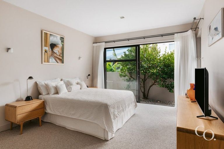 Photo of property in 1/98 Harbour Drive, Otumoetai, Tauranga, 3110