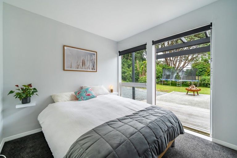 Photo of property in 20 Raroa Place, Pukerua Bay, 5026