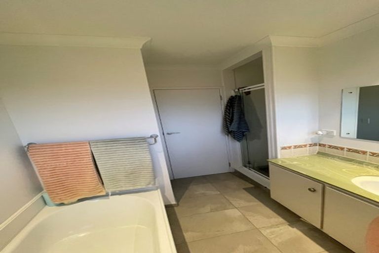 Photo of property in 303 Heatley Road, Whakapirau, Maungaturoto, 0583