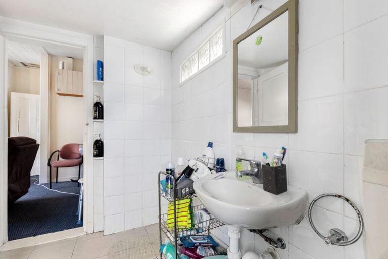 Photo of property in 18 Burlington Street, Sydenham, Christchurch, 8023