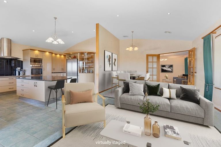 Photo of property in 3 Fairfax Terrace, Frankleigh Park, New Plymouth, 4310