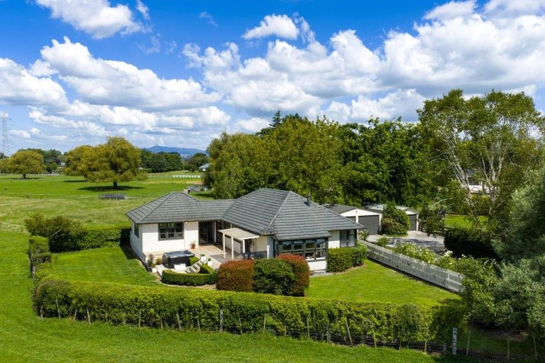 Photo of property in 86 Forrest Road, Cambridge, 3493