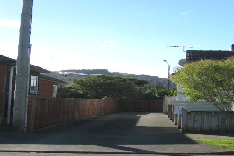 Photo of property in 2/17 Avery Grove, Boulcott, Lower Hutt, 5011