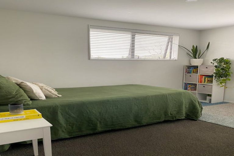 Photo of property in 16a Universal Drive, Henderson, Auckland, 0610