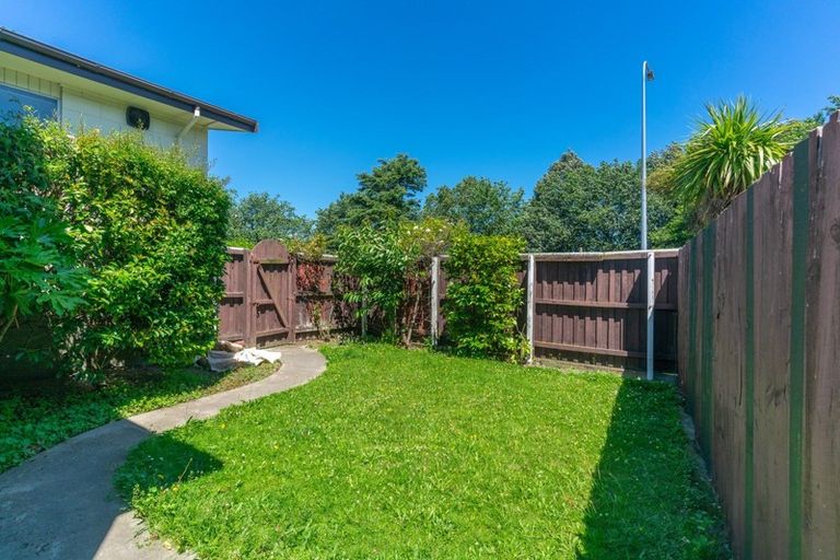 Photo of property in 1/15 Dovedale Avenue, Ilam, Christchurch, 8041