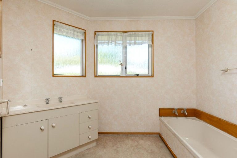 Photo of property in 77 Colemans Road, Springlands, Blenheim, 7201