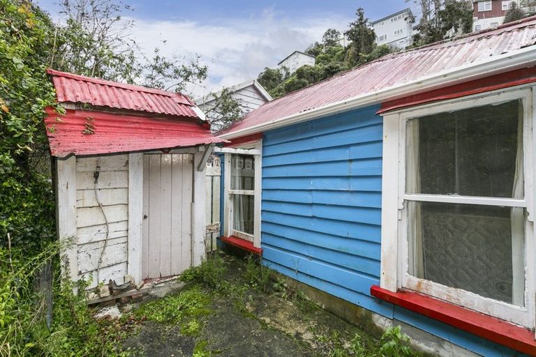 Photo of property in 41 Holloway Road, Aro Valley, Wellington, 6021