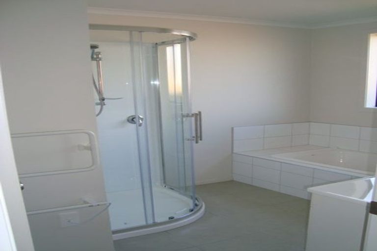 Photo of property in 19 Miranda Place, Flagstaff, Hamilton, 3210