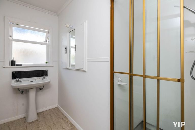 Photo of property in 7 Arapiko Street, Johnsonville, Wellington, 6037