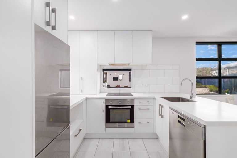 Photo of property in 3/68 Barbour Street, Waltham, Christchurch, 8011