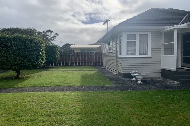 Photo of property in 34 Parkway, Wainuiomata, Lower Hutt, 5014